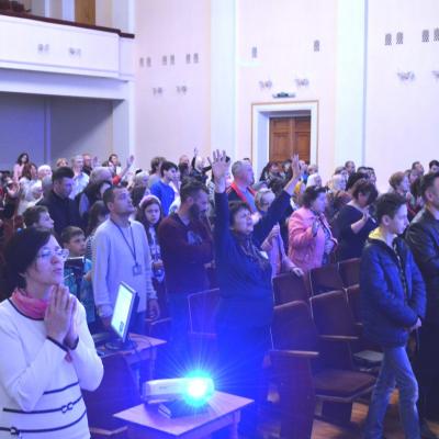 44541296 2213843088886138 873445607539212288 O1